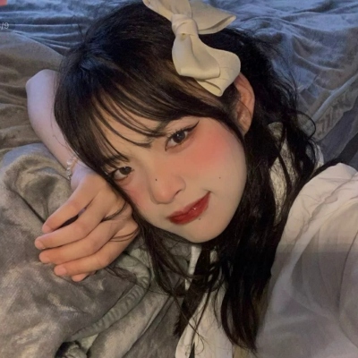 高端大气女性头像(30张)