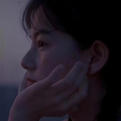 超仙气的意境蓝色系女头像(精选24张)