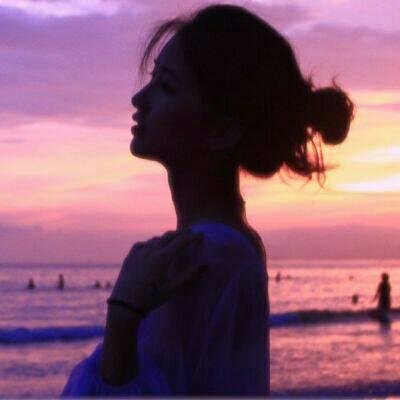 高清清新淡雅的女生图片头像大全(精选18张)