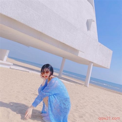 微信海边女生头像(精选22张)