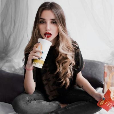 超好看的外国女生头像(精选22张)