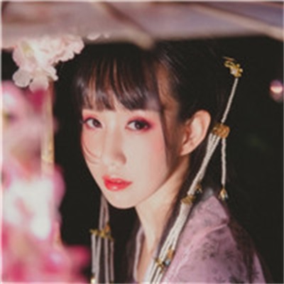 古风唯美真人女子头像(精选22张)