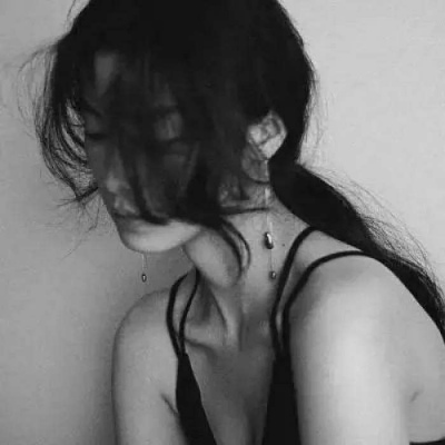 伤感黑白色头像(精选20张)