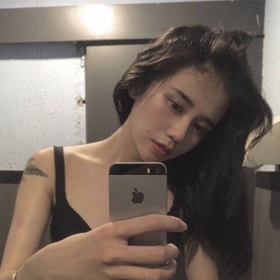 高清好看的女生头像超拽个性图片(精选26张)