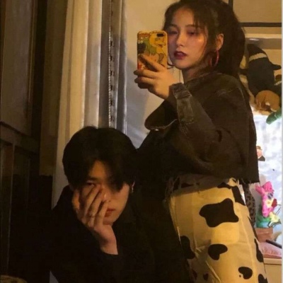 微信头像情侣简单一对(精选20张)