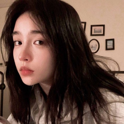 网红美女图片微信头像大全(精选24张)