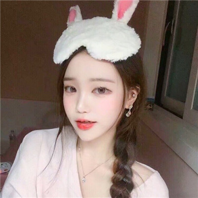 网红美女图片微信头像大全(精选24张)