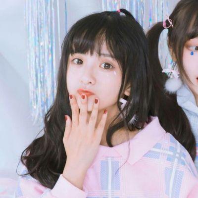 网红美女图片微信头像大全(精选24张)