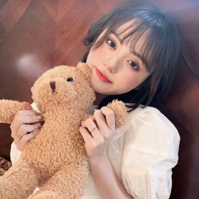 网红美女图片微信头像大全(精选24张)