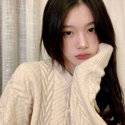 网红美女图片微信头像大全(精选24张)