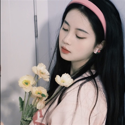 网红美女图片微信头像(22张)