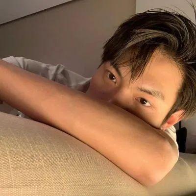 高冷成熟一点微信头像(精选24张)