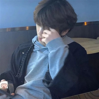 微信高冷男神图片头像大全(精选16张)