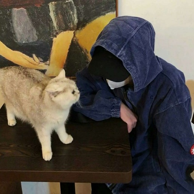 微信高冷男神图片头像大全(精选16张)