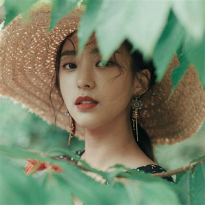 超火绿色头像女生头像(34张)