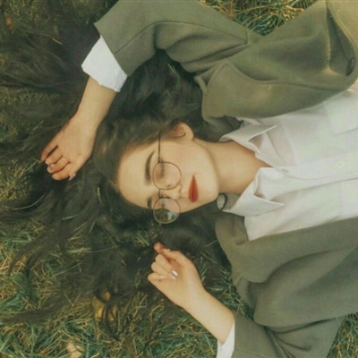 超火绿色头像女生头像(34张)