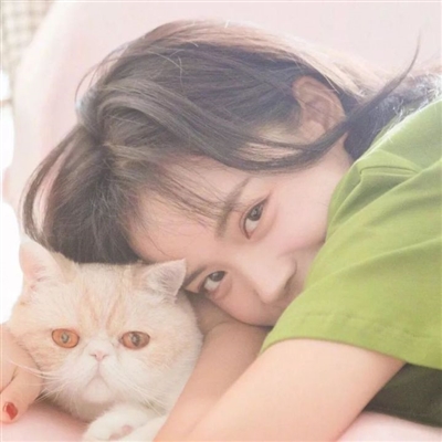 超火绿色头像女生头像(34张)