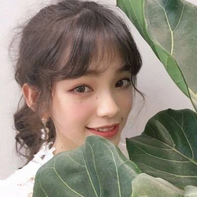 超火绿色头像女生头像(34张)