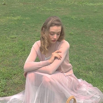 超火绿色头像女生头像(34张)