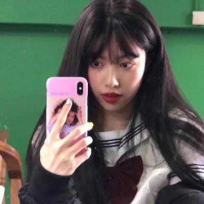 最热门绿色系女生头像(精选20张)