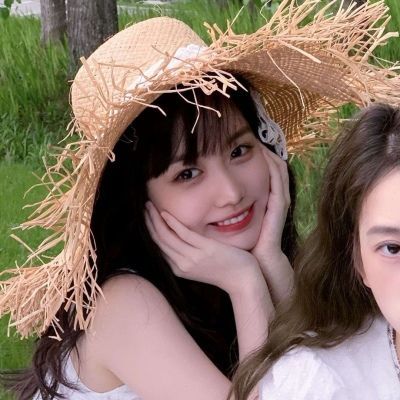 最热门绿色系女生头像(精选20张)