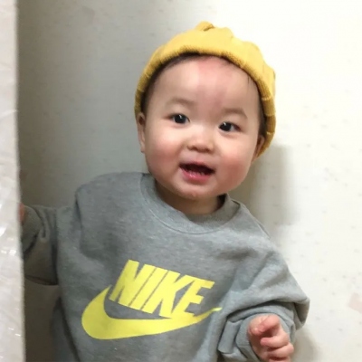 超火网红小孩头像(28张)