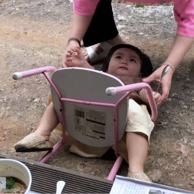 超火网红小孩头像(28张)