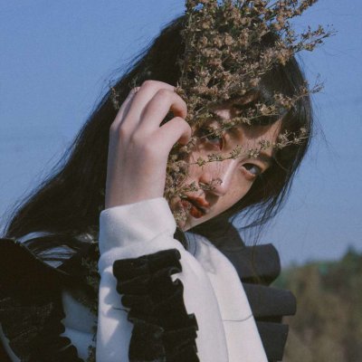 忧伤的女生头像(精选28张)