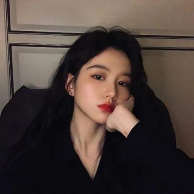 最新优质御姐女头像(28张)