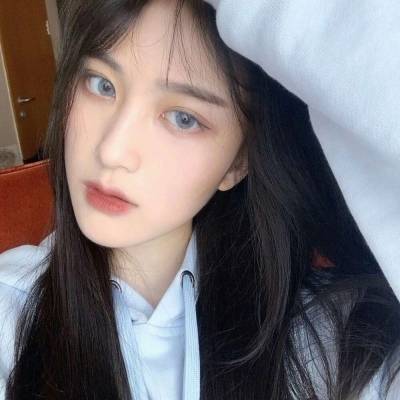 最新优质御姐女头像(28张)