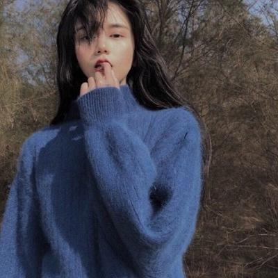 高清好看的意境伤感头像女生图片(28张)