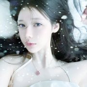 清新好看的冰雪中女生头像图片(精选24张)