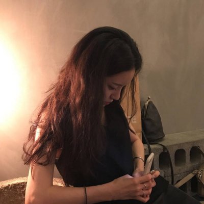 美女伤感照片头像(24张)