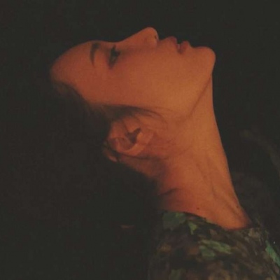 美女伤感照片头像(24张)