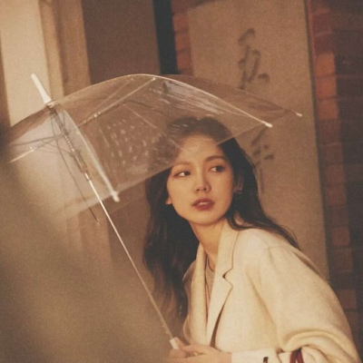 美女伤感照片头像(24张)