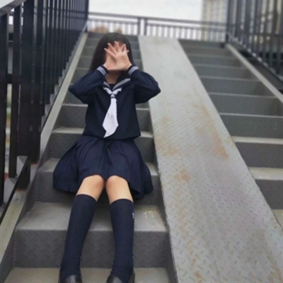 高清好看的小清新意境头像女生图片(精选24张)