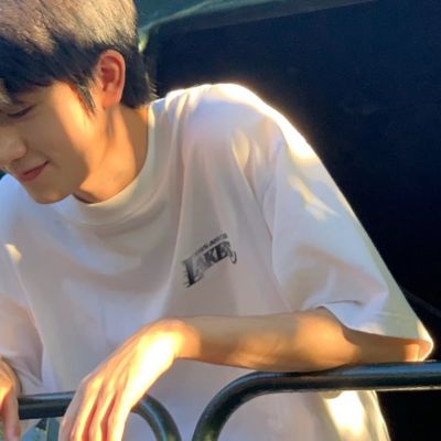 特别稀少超好看的头像男(精选34张)