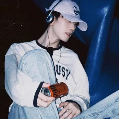 特别稀少超好看的头像男(精选34张)