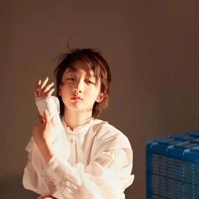 安静又温柔又沉稳的女生头像(精选32张)