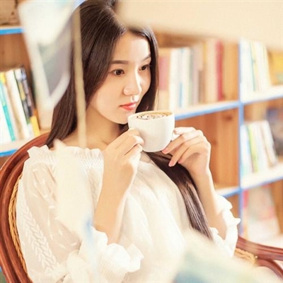 安静又温柔又沉稳的女生头像(精选32张)