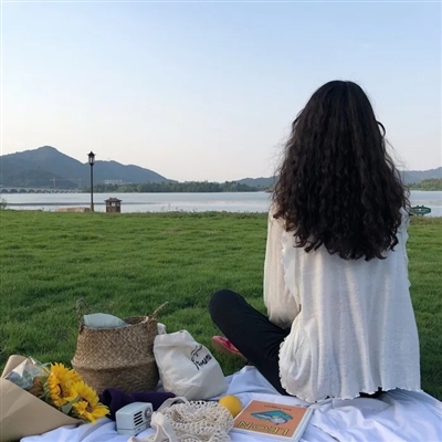 特别稀少超好看的头像背影(精选24张)