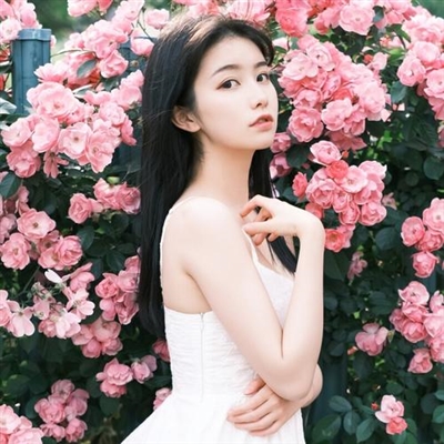 安静又温柔又沉稳的女生头像(精选32张)