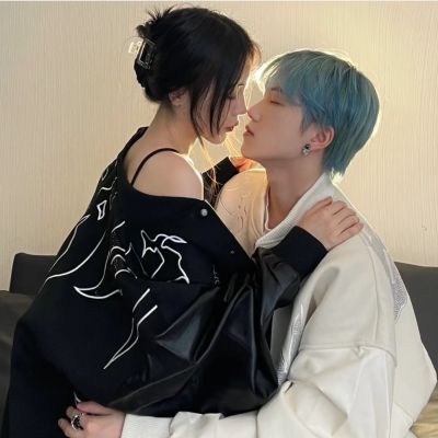 隐蔽的情侣头像(精选24张)