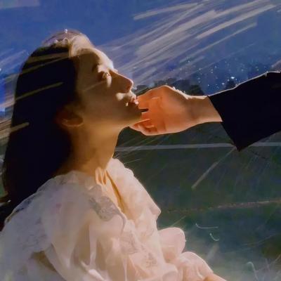 隐蔽的情侣头像(精选24张)