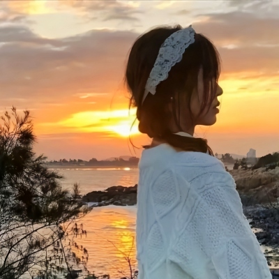 情侣头像2023两人高清图片(精选24张)