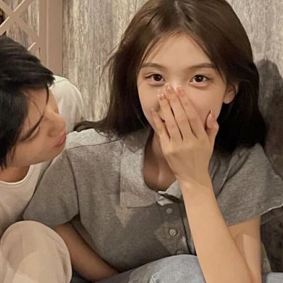 情侣头像2023两人高清图片(精选24张)