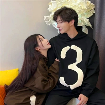 非常甜又恩爱的情头(22张)