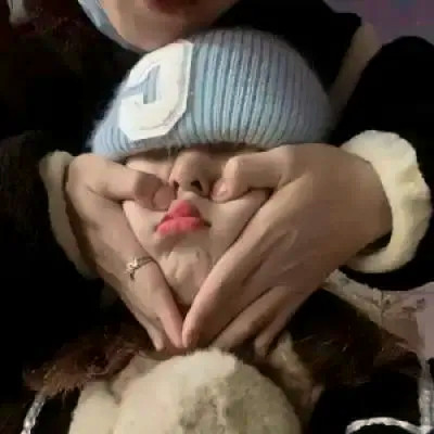 冷淡系情侣头像(精选18张)