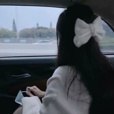 微信背影女头像图片(18张)