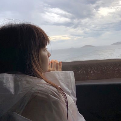 微信背影女头像图片(18张)